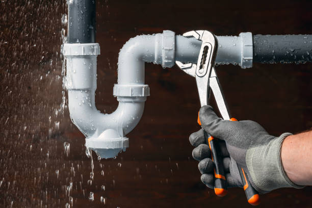 Professional Emergency Plumber technician working in Pennsville, NJ